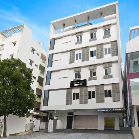 Super Townhouse Alwal Road Hotel Trimulgherry Exterior foto