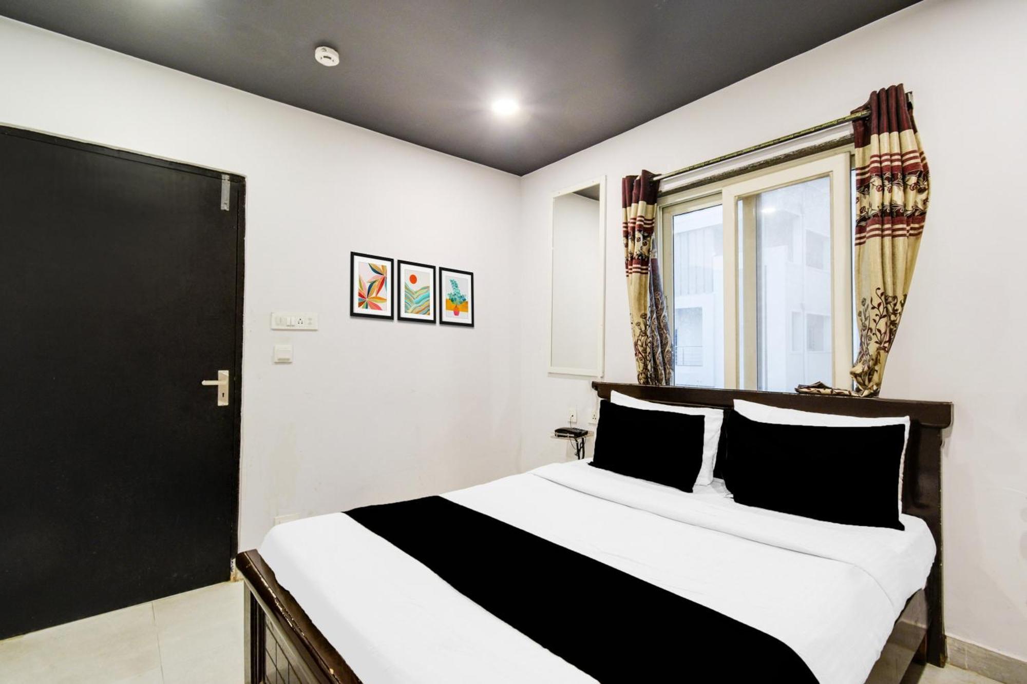Super Townhouse Alwal Road Hotel Trimulgherry Exterior foto