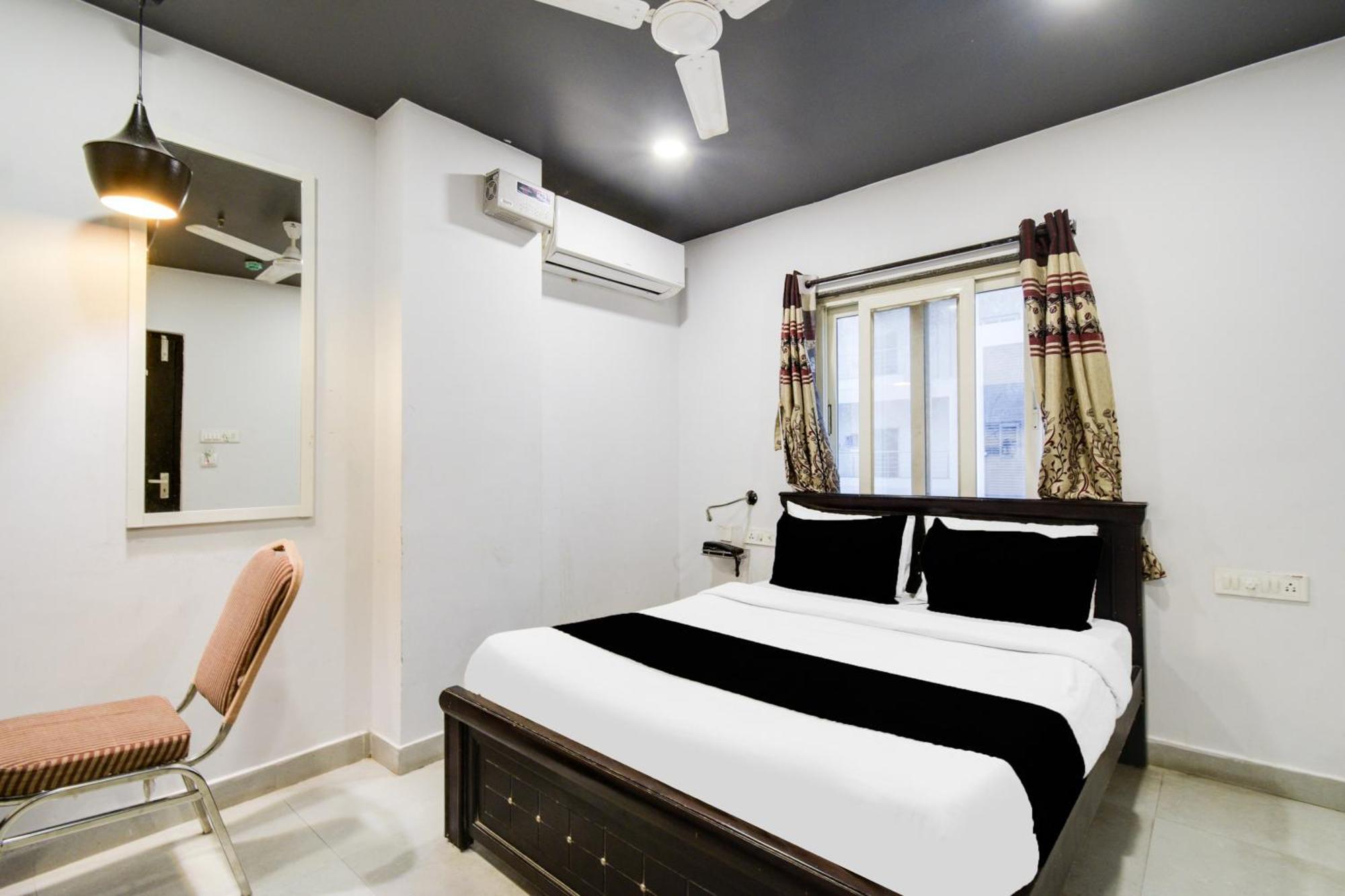 Super Townhouse Alwal Road Hotel Trimulgherry Exterior foto